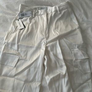 Aritzia Babaton Refined Cargo - ESPACE (white) Size 0